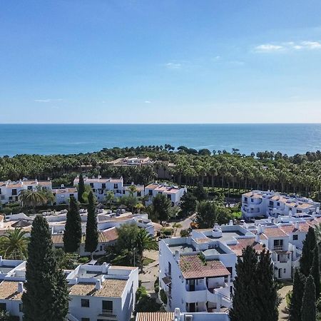 Apartmán Seaside Retreat With Pool, Ac, And Fast Wi-Fi Albufeira Exteriér fotografie